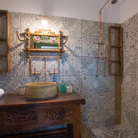 Eleonas Giovani House