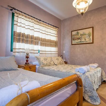 Eleonas Giovani House *